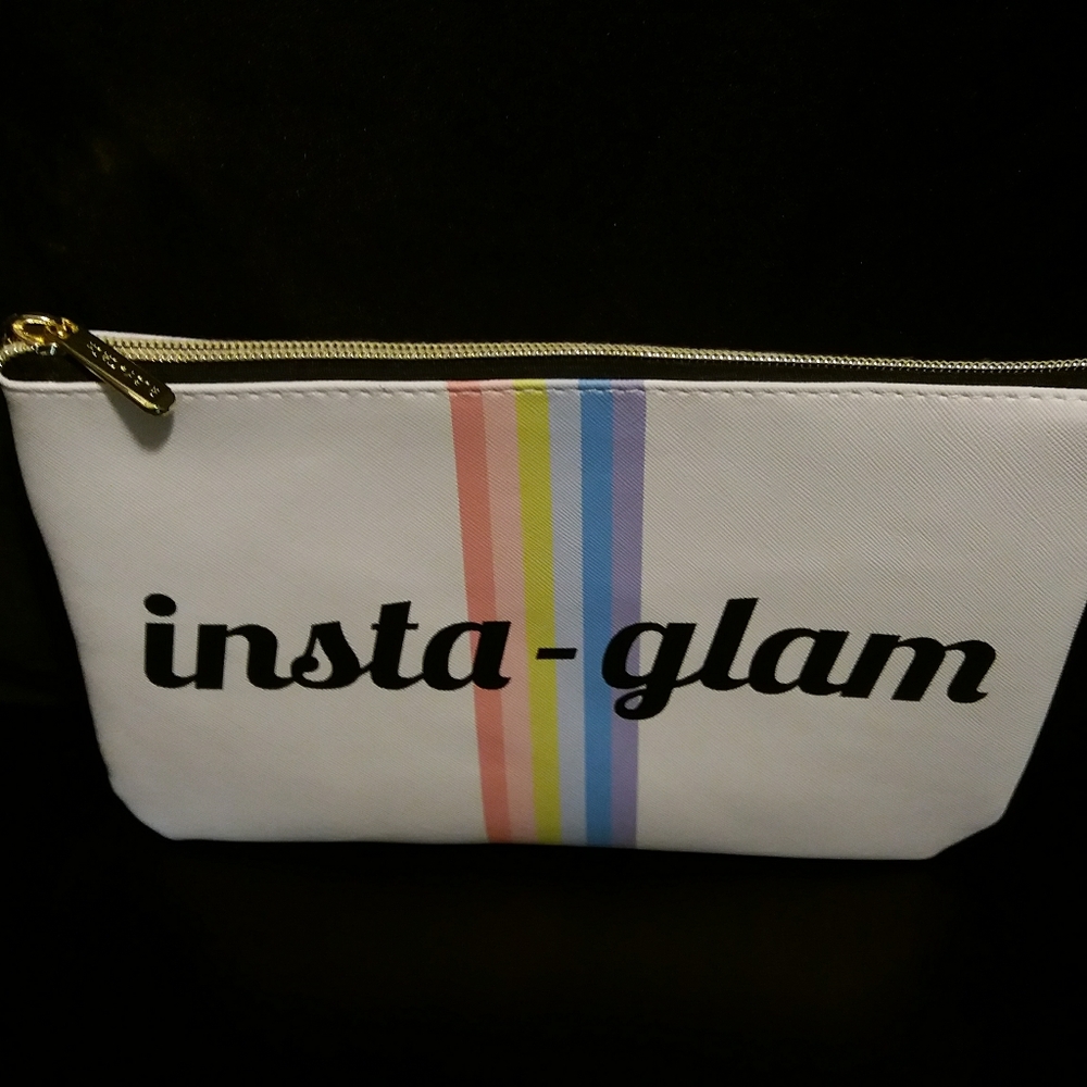Ruby+Cash Insta-Glam make-up bag - Picture 2 of 4